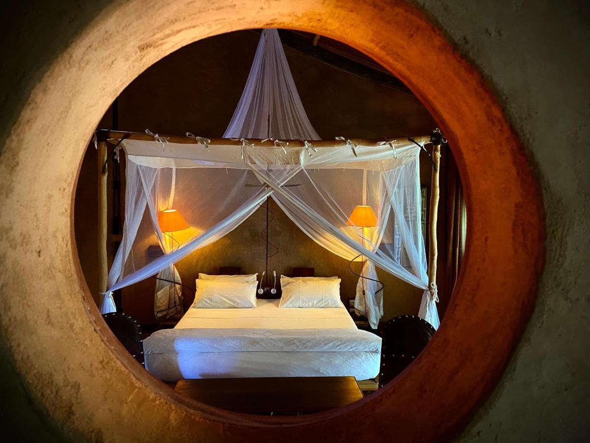 Bakuba Lodge - Le Petit Hotel Du Voyageur Ankilibe Kültér fotó