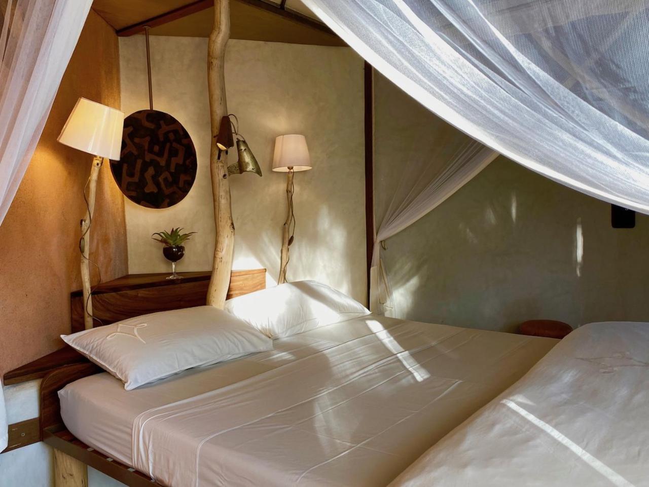Bakuba Lodge - Le Petit Hotel Du Voyageur Ankilibe Kültér fotó
