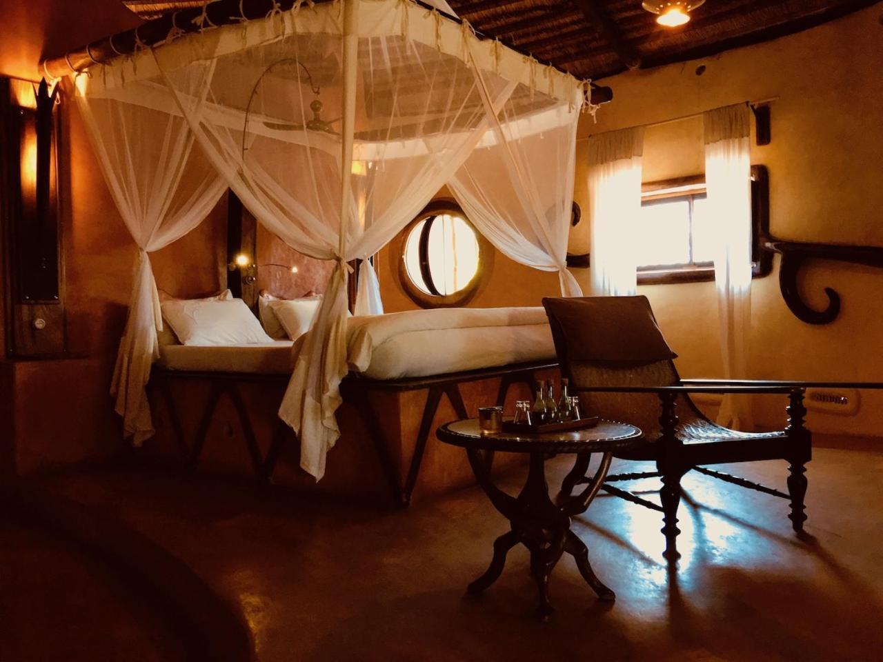 Bakuba Lodge - Le Petit Hotel Du Voyageur Ankilibe Kültér fotó