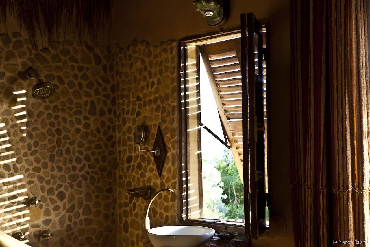 Bakuba Lodge - Le Petit Hotel Du Voyageur Ankilibe Szoba fotó