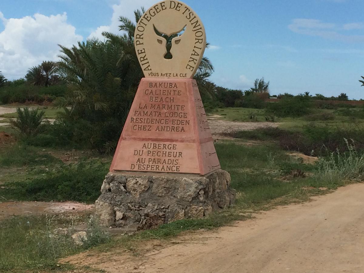 Bakuba Lodge - Le Petit Hotel Du Voyageur Ankilibe Kültér fotó