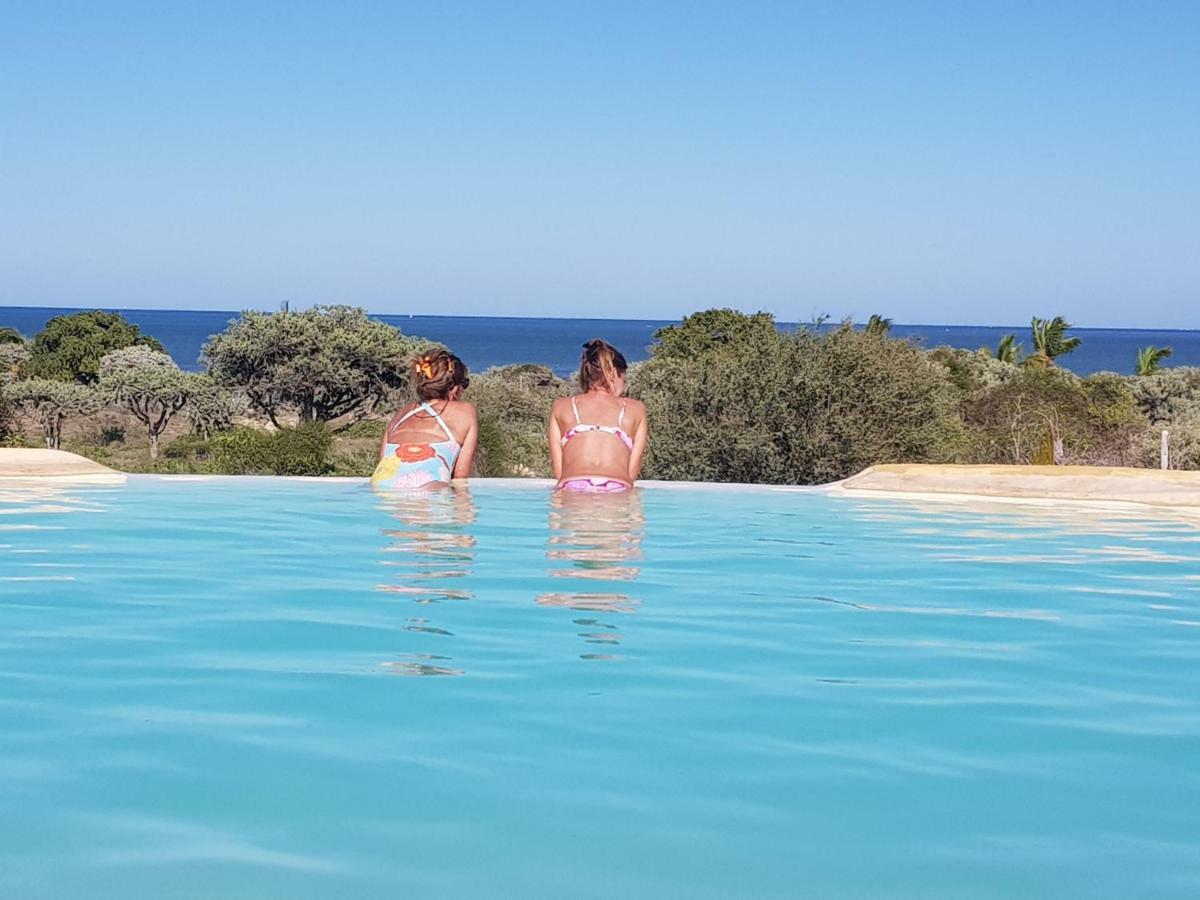 Bakuba Lodge - Le Petit Hotel Du Voyageur Ankilibe Kültér fotó