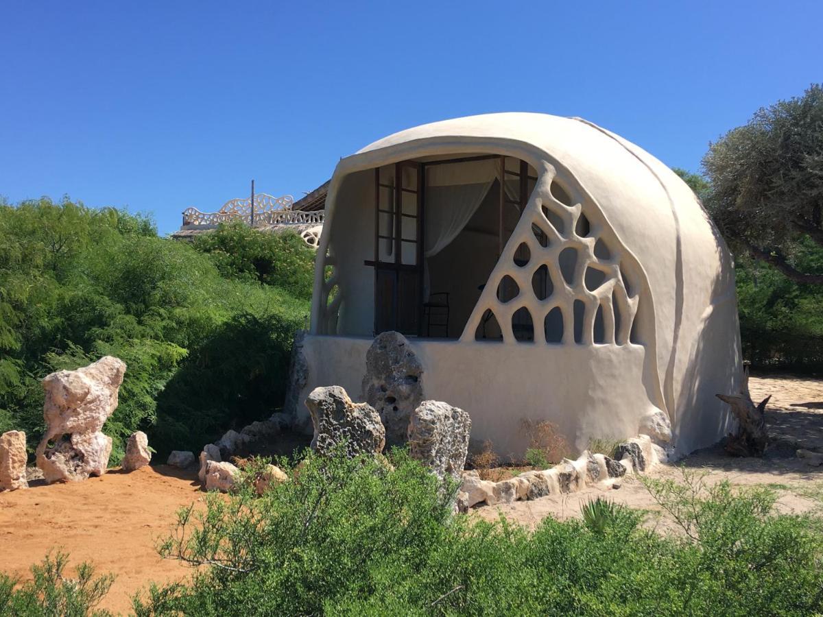 Bakuba Lodge - Le Petit Hotel Du Voyageur Ankilibe Kültér fotó