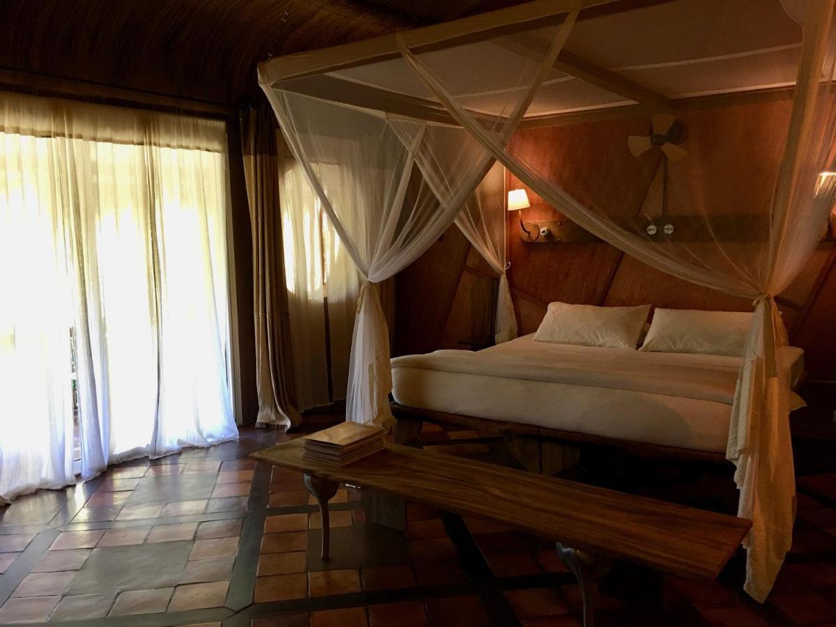 Bakuba Lodge - Le Petit Hotel Du Voyageur Ankilibe Kültér fotó